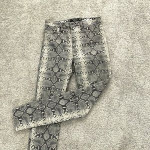 Hudson jean size 29 straight leg